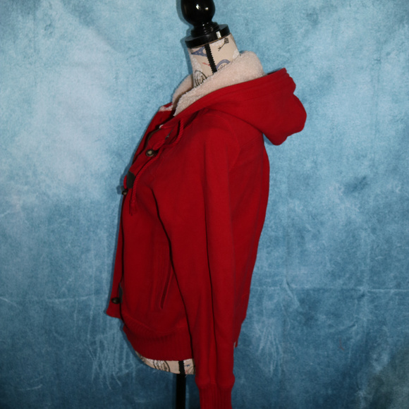 Red jacket - Picture 4 of 7